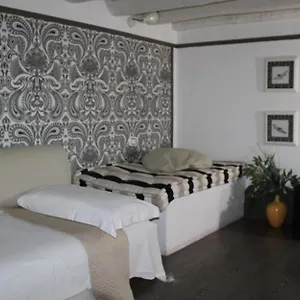 Couette-café Degli Antiquari